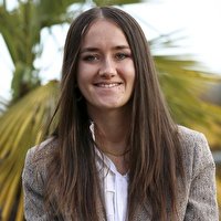 Capcine Perlissier Designers plus 10-25